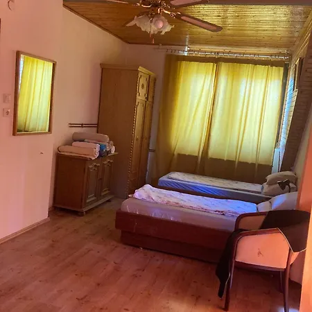 Bogracsos Apartmanhaz Ferienhaus *