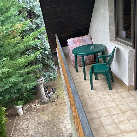 Bogracsos Apartmanhaz Ferienhaus