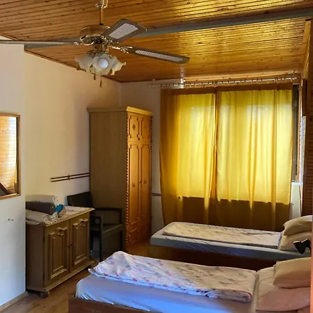 Bogracsos Apartmanhaz Ferienhaus *